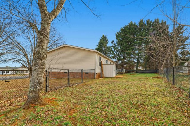 407 Merlin Point, Boiling Springs, SC 29316