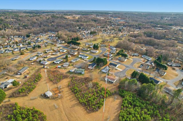 407 Merlin Point, Boiling Springs, SC 29316