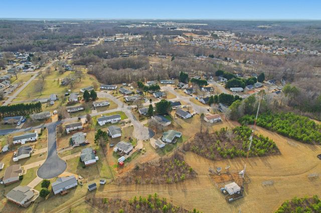 407 Merlin Point, Boiling Springs, SC 29316