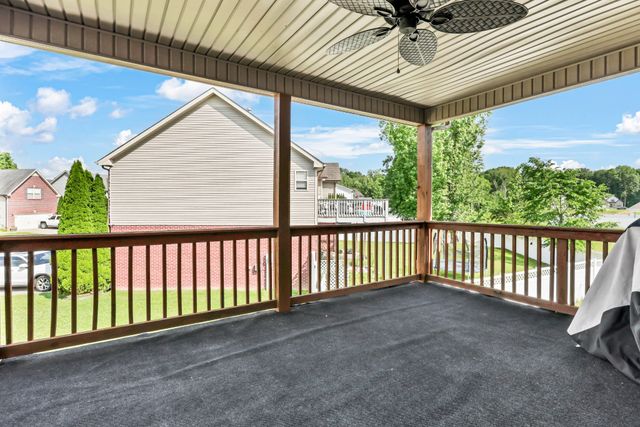 598 Press Grove Dr, Clarksville, TN 37043