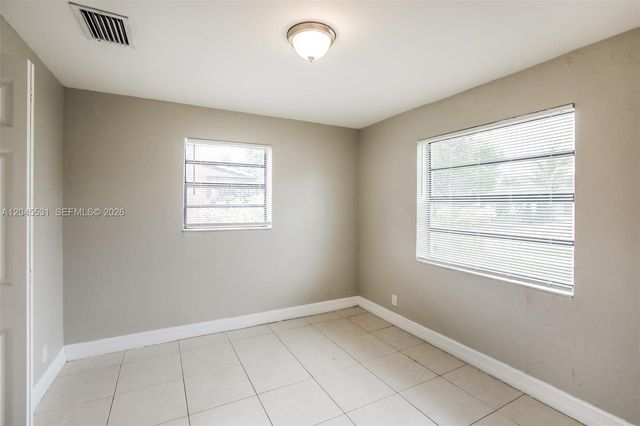 4951 SW 16th Street, Plantation, FL 33317