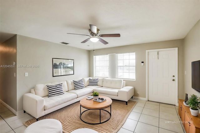 4951 SW 16th Street, Plantation, FL 33317