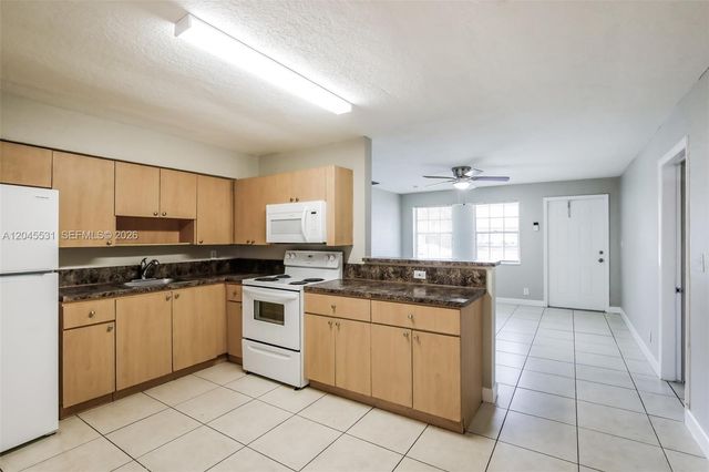 4951 SW 16th Street, Plantation, FL 33317