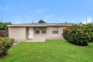 4951 SW 16th Street, Plantation, FL 33317