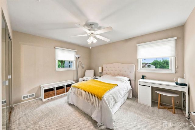 9 Meyer Road, Edison, NJ 08817