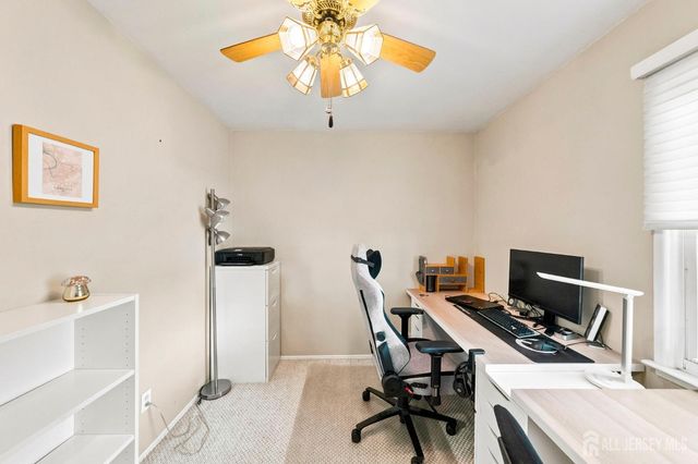 9 Meyer Road, Edison, NJ 08817