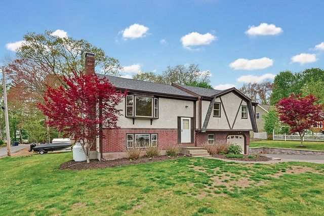10 Charles River Rd, Medway, MA 02053