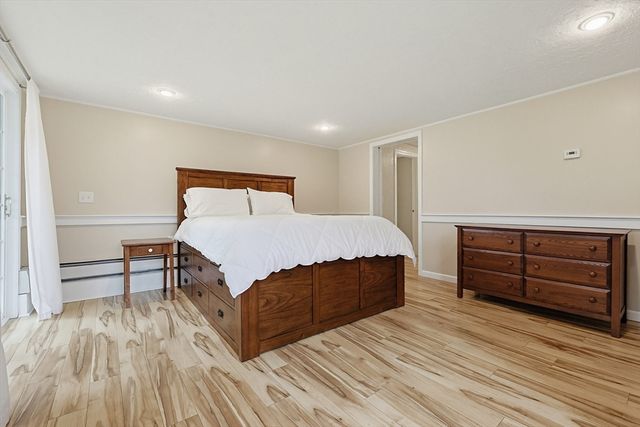 10 Charles River Rd, Medway, MA 02053