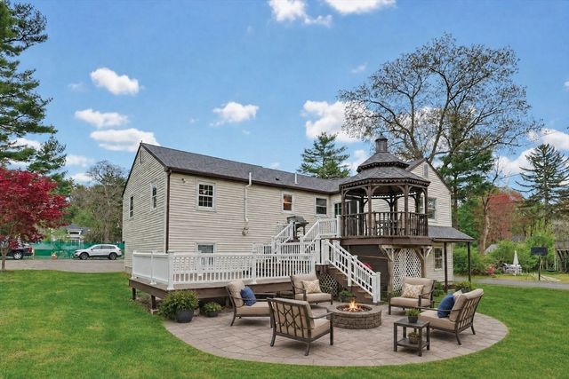 10 Charles River Rd, Medway, MA 02053