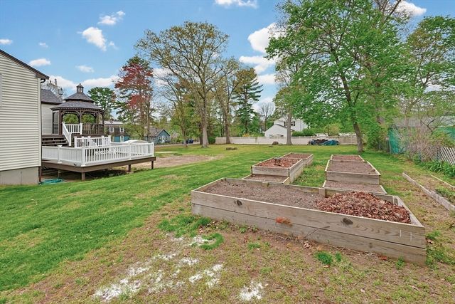 10 Charles River Rd, Medway, MA 02053