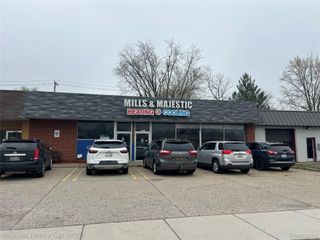 15210 Middlebelt Road, Livonia, MI 48154
