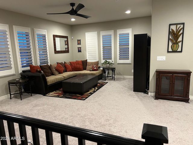 3318 E LOS GATOS Drive, Phoenix, AZ 85050