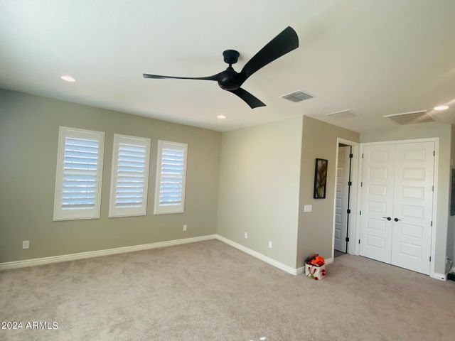 3318 E LOS GATOS Drive, Phoenix, AZ 85050