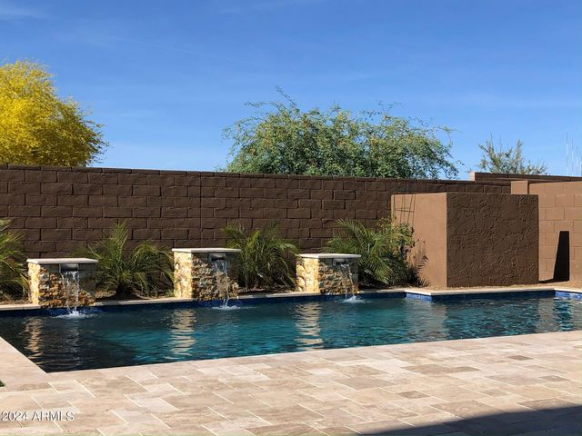 3318 E LOS GATOS Drive, Phoenix, AZ 85050