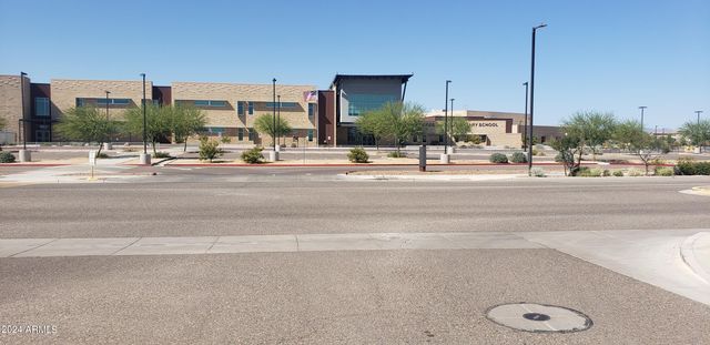 3318 E LOS GATOS Drive, Phoenix, AZ 85050