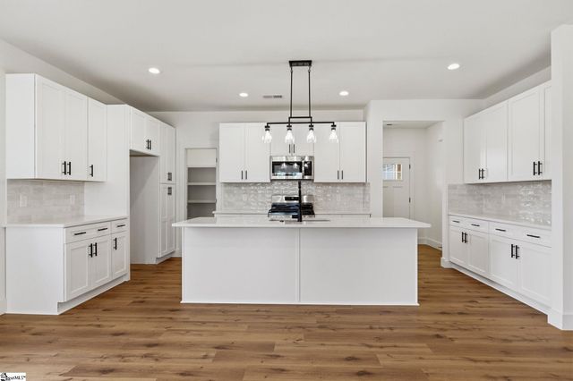 211 Endless Drive, Greer, SC 29651