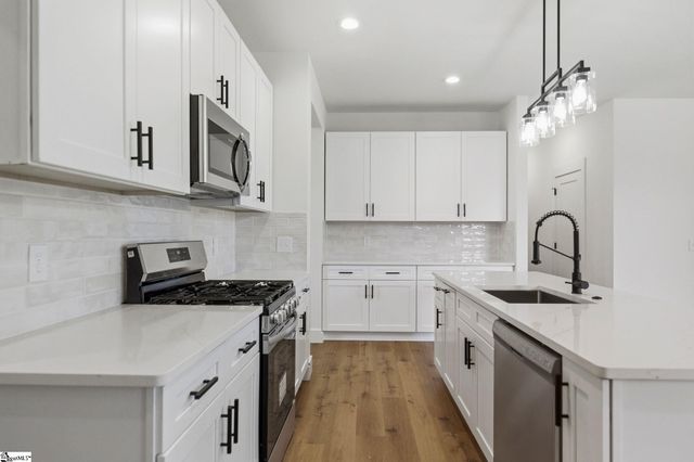 211 Endless Drive, Greer, SC 29651