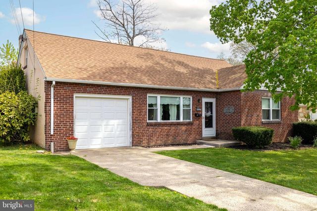 833 EMERSON ST, Philadelphia, PA 19111