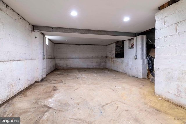 833 EMERSON ST, Philadelphia, PA 19111