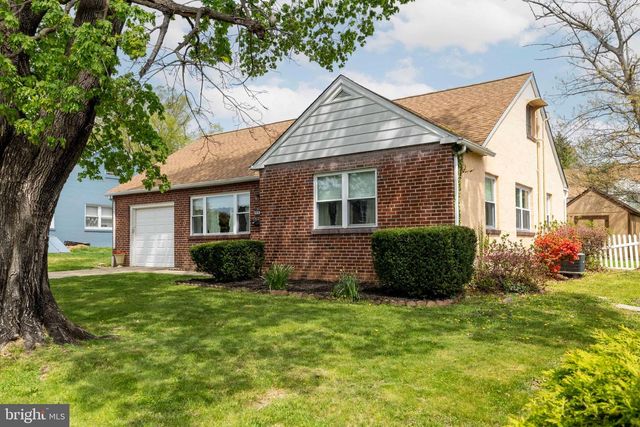 833 EMERSON ST, Philadelphia, PA 19111