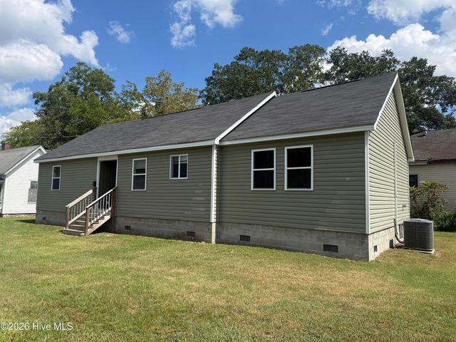800 E Gordon Street, Kinston, NC 28501