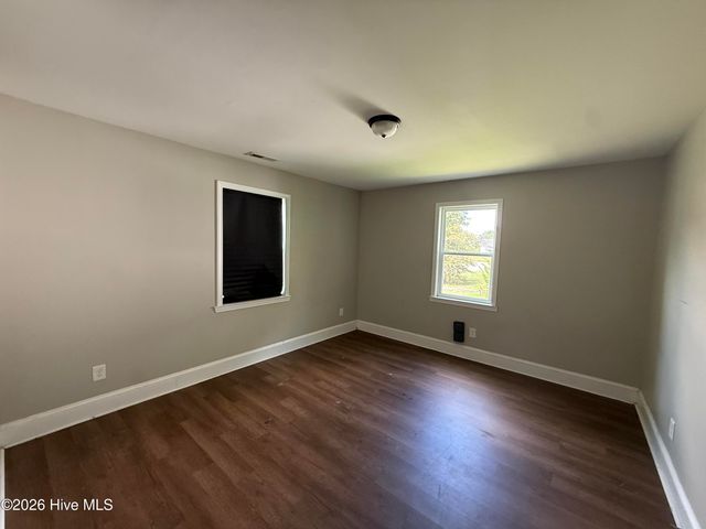 800 E Gordon Street, Kinston, NC 28501