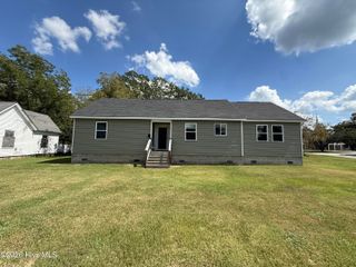 800 E Gordon Street, Kinston, NC 28501
