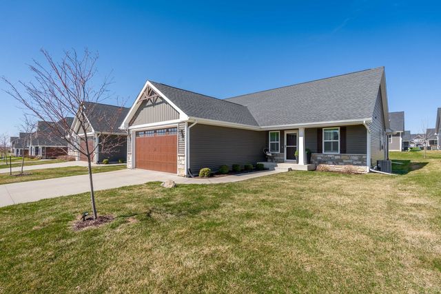 3028 Charissas Place 0, Bettendorf, IA 52722