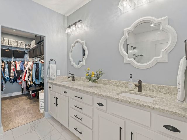 3028 Charissas Place 0, Bettendorf, IA 52722