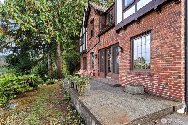 16349 Maplewild Avenue SW, Burien, WA 98166