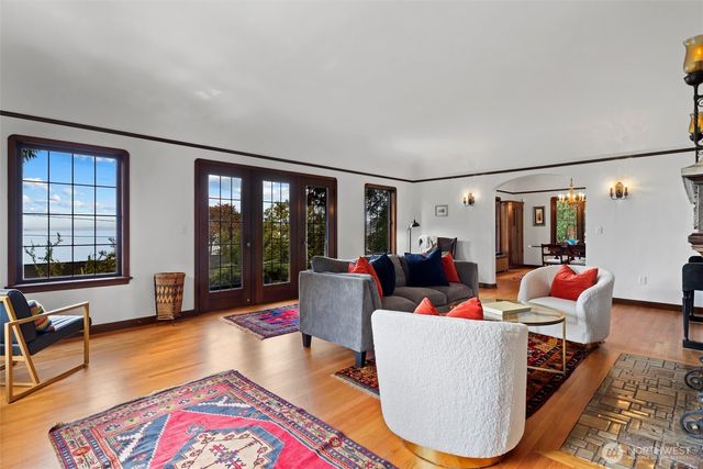 16349 Maplewild Avenue SW, Burien, WA 98166