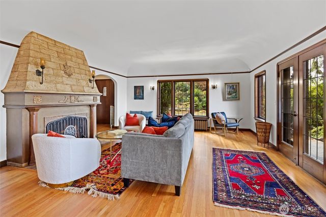 16349 Maplewild Avenue SW, Burien, WA 98166