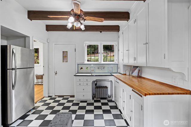 16349 Maplewild Avenue SW, Burien, WA 98166