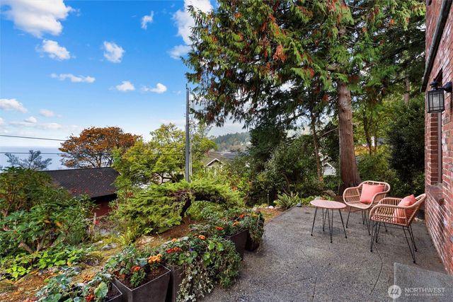 16349 Maplewild Avenue SW, Burien, WA 98166