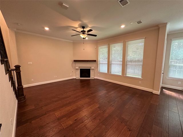 11 Silver Rock Drive, Tomball, TX 77375