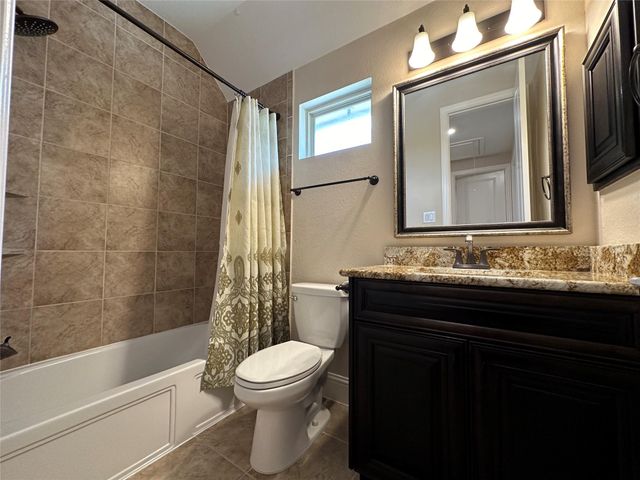 11 Silver Rock Drive, Tomball, TX 77375