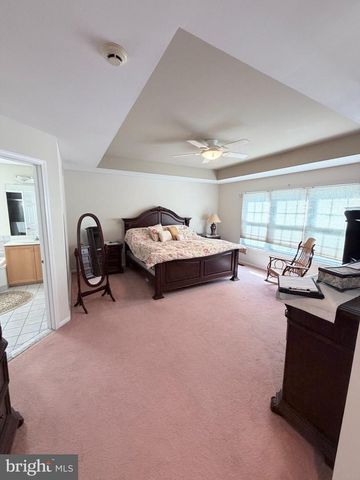 438 TURTLE LN, Langhorne, PA 19047