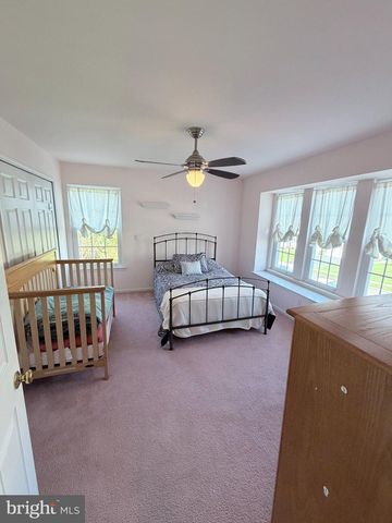 438 TURTLE LN, Langhorne, PA 19047
