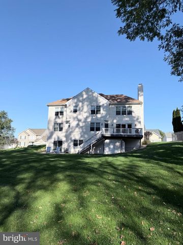 438 TURTLE LN, Langhorne, PA 19047