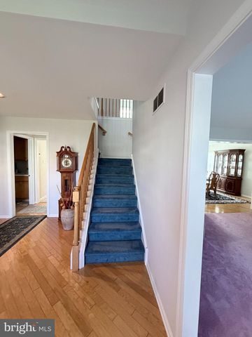 438 TURTLE LN, Langhorne, PA 19047