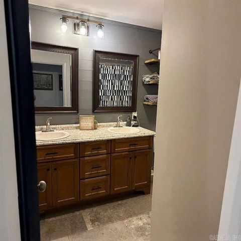 511 N 2nd St, Paragould, AR 72450