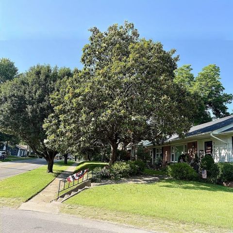 511 N 2nd St, Paragould, AR 72450