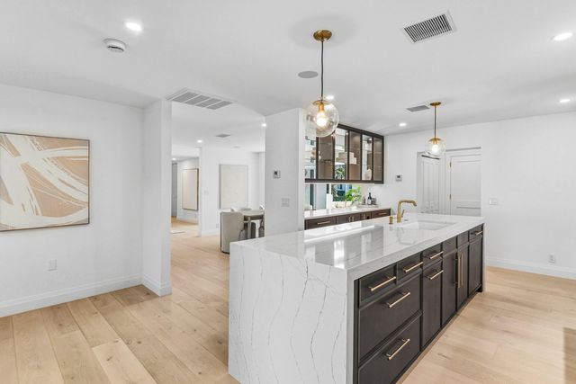 735 NE 6th Street, Boca Raton, FL 33432