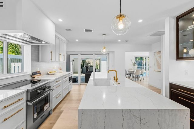 735 NE 6th Street, Boca Raton, FL 33432