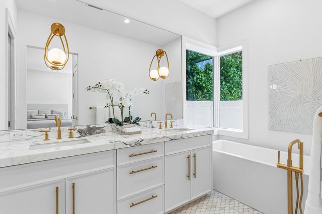 735 NE 6th Street, Boca Raton, FL 33432