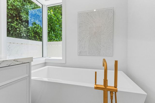 735 NE 6th Street, Boca Raton, FL 33432