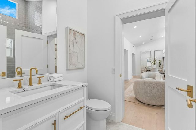 735 NE 6th Street, Boca Raton, FL 33432