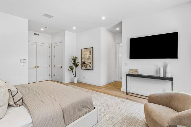 735 NE 6th Street, Boca Raton, FL 33432