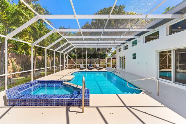 735 NE 6th Street, Boca Raton, FL 33432