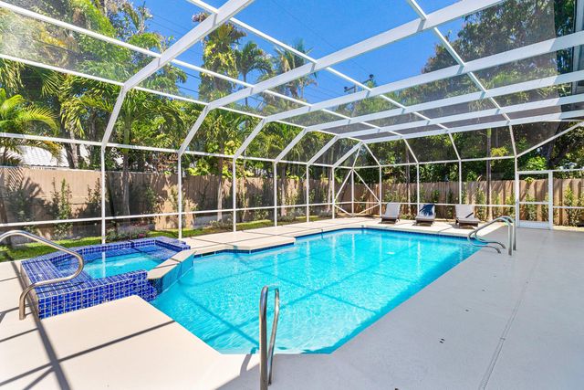 735 NE 6th Street, Boca Raton, FL 33432